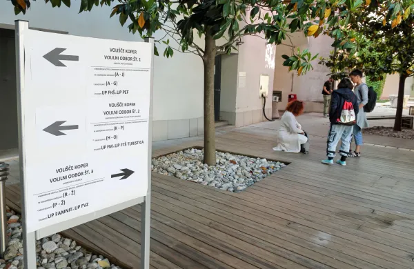 Volitve v &scaron;tudentski zbor &Scaron;OUP: volilo je le pet odstotkov &scaron;tudentov