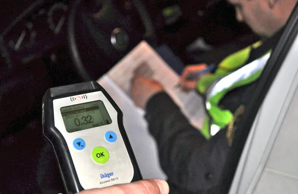 ??Nočna izmena mpolicisti alkotest------Danielkronika 3# zabluraj, če se vidi rezultat....------Danielkronika 3#napi&scaron;i prosim, rezultat 1,14