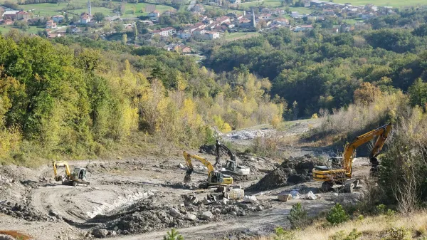 Plaz nad Lokavcem &scaron;e ne miruje, njegova sanacija se nadaljuje