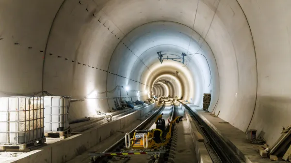 Dekani-Divaca, 11.04.20252TDK, Gradnja zelezniske proge Drugi tir, ogled poteka gradnjeministrica za infrakstrukturo Alenka Bratusek