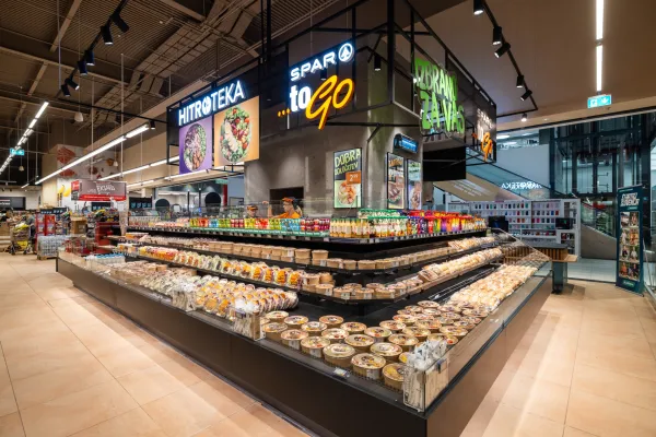 Prenovljn INTERSPAR Koper