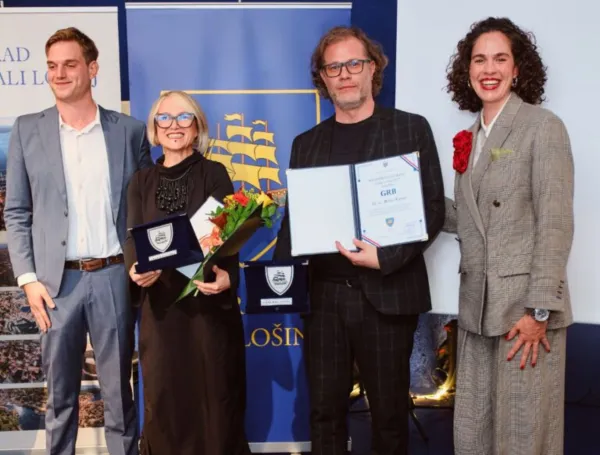 Nagrajenca na slikah sta: izr. prof. dr. Martina Blečić Kavur in prof. dr. Boris Kavur 