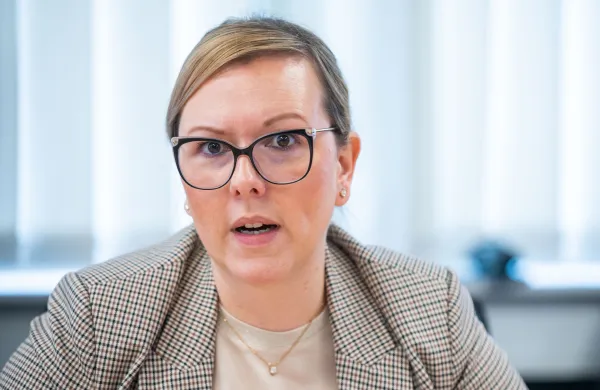 Ljubljana, MKGP.Ministrica za kmetijstvo, gozdarstvo in prehrano Mateja Calušić v pogovori z deležniki v kmetijstvu.