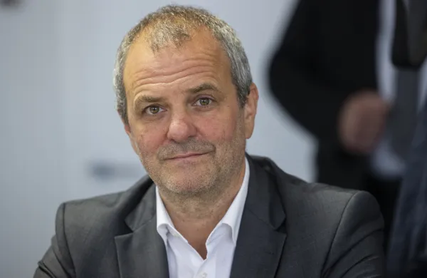 Ljubljana, Drzavna volilna komisija.Generalni sekretar Gibanja Svoboda Rok Marolt je vlozil kandidatno listo Gibanja Svoboda za volitve v Evropski parlament.Poslanec GS Uros Brezan.