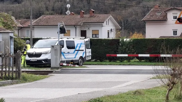 Zlomljena zapronica vlak Prvačilna