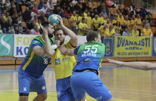 V primorskem derbiju bo precej gledalcev in bivših igralcev