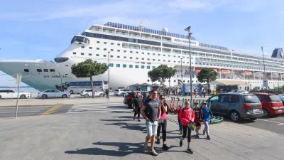 ﻿Koper, 13.04.2024Potniški terminal Luka Koper, Potniška ladja križarka MSC Armonia