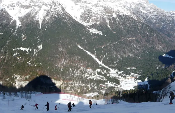 Sella Nevea (Nevejsko sedlo) nestrpno čaka na novi sončni Kanin
