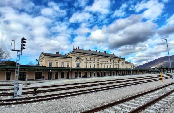 ﻿Nova Gorica železniška postaja