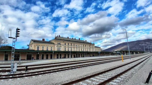 ﻿Nova Gorica železniška postaja