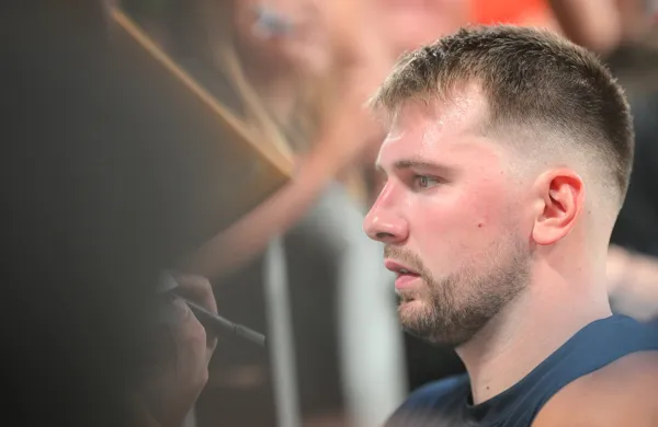 Ljubljana, Stozice.Prijateljska kosarkarska tekma med Slovenijo in Veliko Britanijo v okviru priprav na EP.Slovenski kosarkar Luka Doncic.