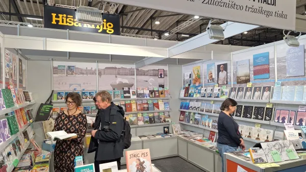 Mladika in Založni&scaron;tvo trža&scaron;kega tiska se predstavljata pod skupno stojnico z imenom Slovenska knjiga v Italiji.