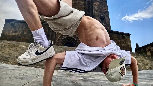 Jon Ličen dobrodelni dogodek Break2Japan svetovno prvenstvo v breakingu