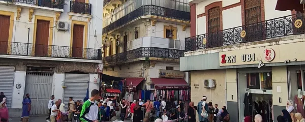 Alžirija: Največja, malo skrita, a odločna, da stopi naprej