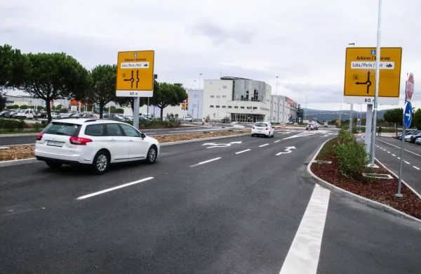 Koper, 14.09.2017Ankaranska cesta, novo odprta &scaron;tiripasovnica