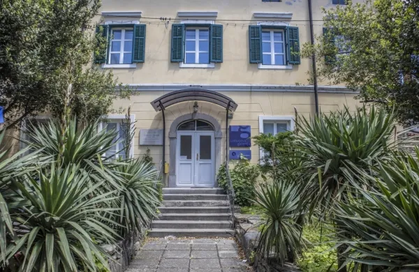 V Lokarjevi galeriji v Ajdov&scaron;čini bodo danes ob 19. uri odprli razstavo slikarja Sama Perparja. 