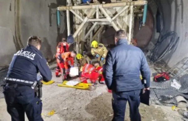 Huda nesreča v predoru na gradbi&scaron;ču drugega tira