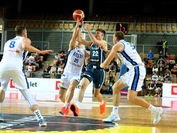 Slovenija - Estonija 28 11 2025 Koper Bonifika Stefan Joksimović