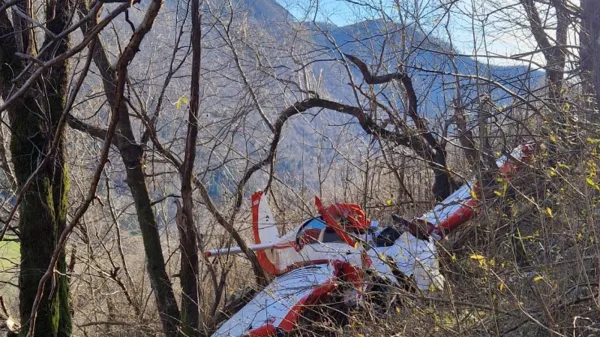 Ni &scaron;e znano, zakaj je letalo strmoglavilo