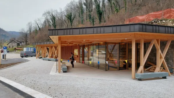  vstopni center Tolminska korita 