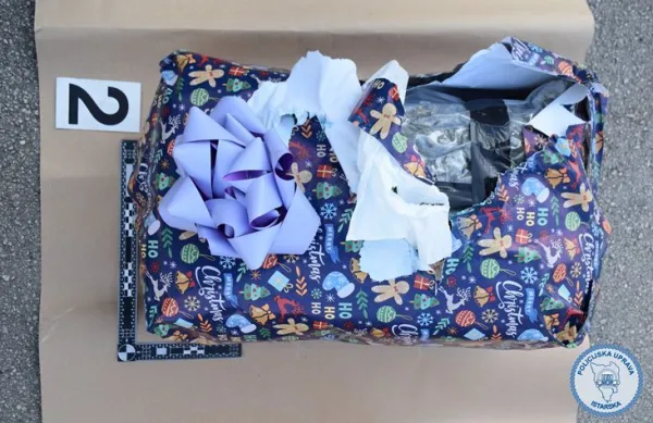 Slovenski &ldquo;božiček&rdquo; z enajstimi kilogrami konoplje