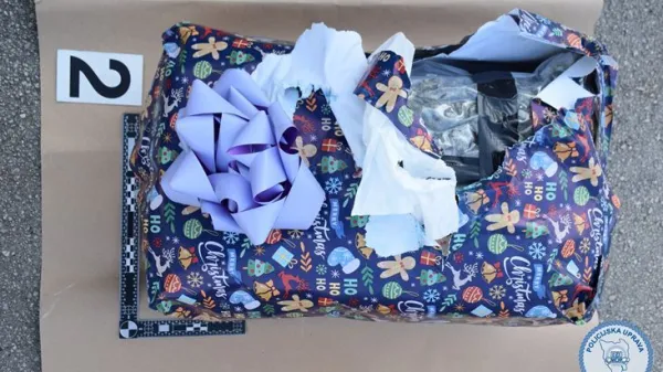 Slovenski &ldquo;božiček&rdquo; z enajstimi kilogrami konoplje