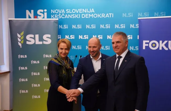 Tina Bregant, Jernej Vrtovec in Marko Lotrič