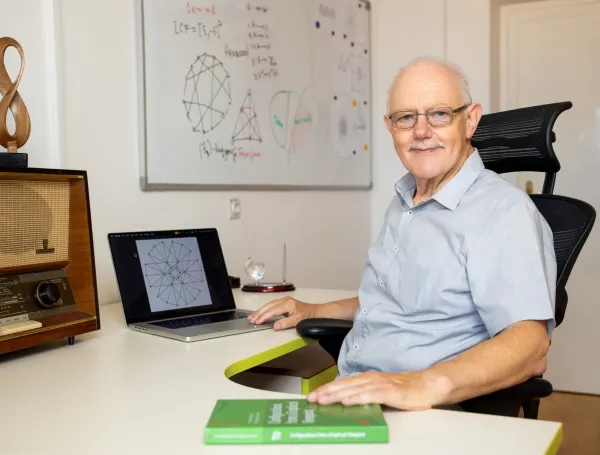 Prof. dr. Tomaž Pisanski, izjemen matematik, ki je postavil temelje diskretne matematike pri nas