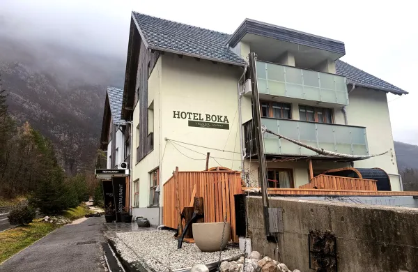 Bovec, Hotel Boka.Zunanjost Hotela Boka.Foto: Lina Troha Roner