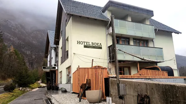 Bovec, Hotel Boka.Zunanjost Hotela Boka.Foto: Lina Troha Roner