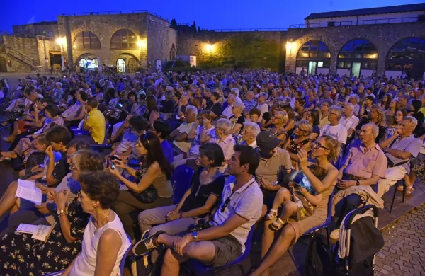 Na Grad sv. JustaNa Tržaškem kar mrgoli kulturnih dogodkov, koncertov in predstav