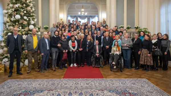 Ljubljana, predsedniska palaca.Predsednica republike Natasa Pirc Musar je v znak hvaleznosti za nepogresljivo poslanstvo v iztekajocem letu priredila sprejem za predstavnice in predstavnike humanitarnih organizacij.