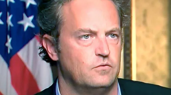 Zdravnik, ki je predpisal zdravilo igralcu Matthewu Perryju, obsojen na zaporno kazen