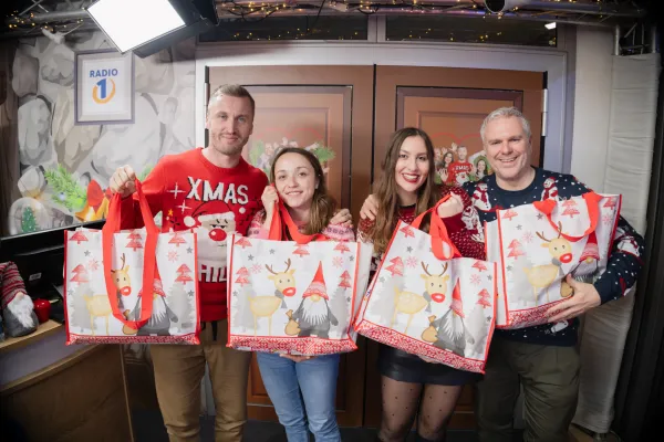 Denis Avdić (levo) in ekipa dobreodelnega maratona