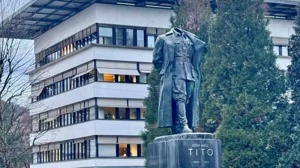 Kip voditelja nekdanje SFR Jugoslavije so v Velenju postavili leta 1999