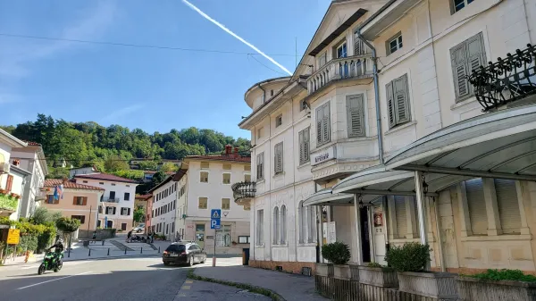 Bodo v Kanalu v bližnji prihodnosti spet odprli Hotel Pri zlatem levu?