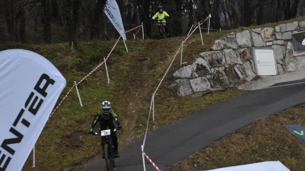 Gostitelji so dobro izkoristili domač teren