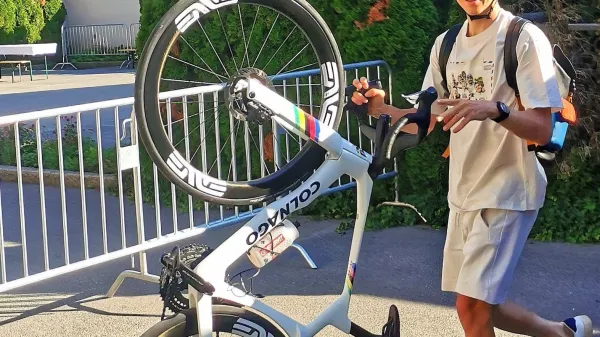 Tadej Pogačar začel v Avstraliji, se vrača na Giro?