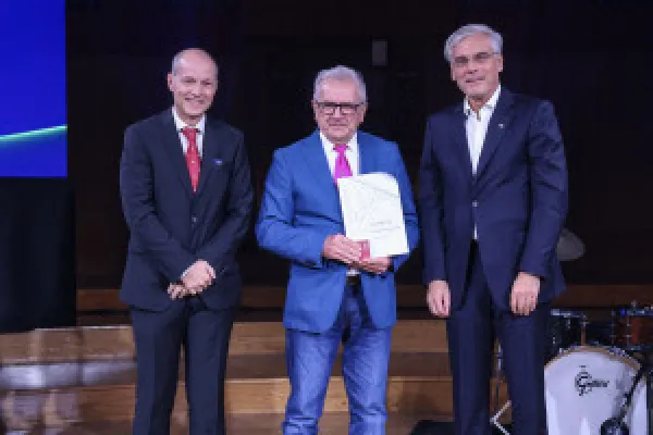 Gorazd Humar postal zaslužni član Inženirske zbornice Slovenije