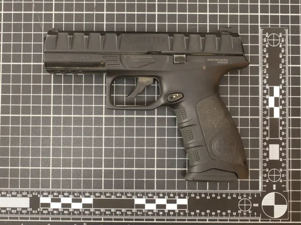 Med preiskavo članom združbe zasegli več kot deset kilogramov droge