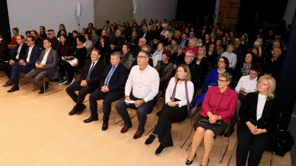 Koper, 9.12.2025Dvorana Sv.Franči&scaron;ek, Gimnazija Koper, 80. let