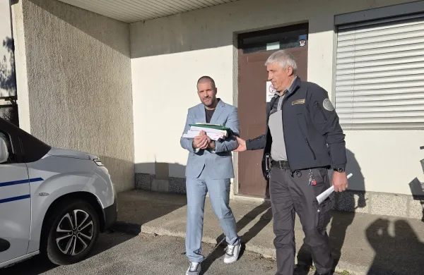 Robert Carvely sodi&scaron;če