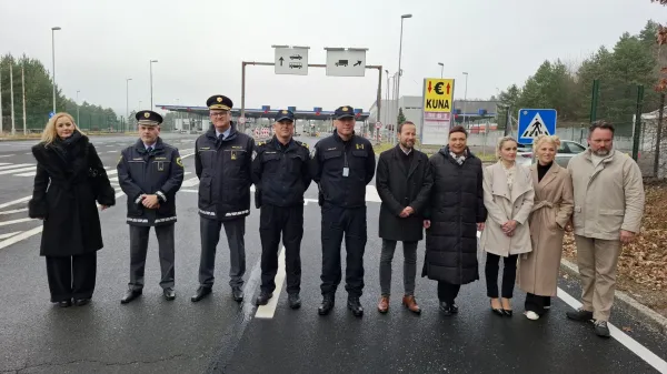 Župani Ilirske Bistrice, Matuljev in Klane ter policisti so se tradicionalno srečali na meji med Slovenijo in Hrva&scaron;ko  