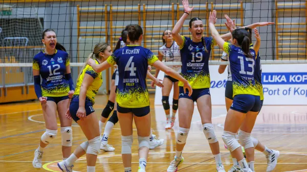 Koper, 13.12.2025Dvorana O&Scaron; Koper, Prva odbojkarska liga ženske,Luka Koper Volley - Ankaran