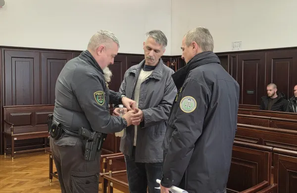 Življenje vzel mlademu fantu - v zaporu bo devet let