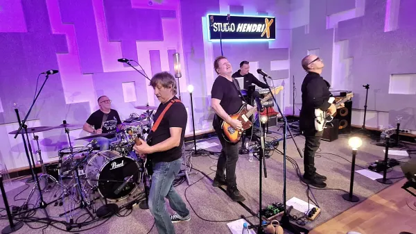 Vojna, covid, poplave in Dan D