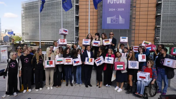 Kampanjo je prvi sprožil slovenski In&scaron;titut 8. marec.