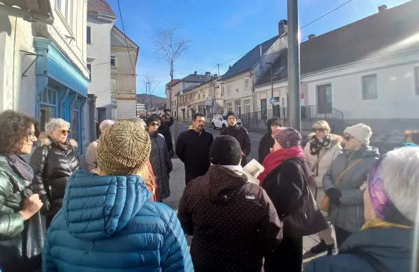 Sprehod po POstojni pohod Postoj na mestni poti