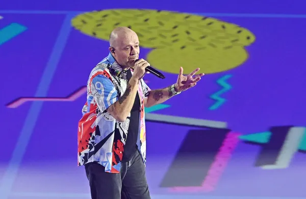November 6, 2025, Turin, Italy: Italian composer and singer Max Pezzali performs during Grand Opening Show of Nitto ATP Finals 2025 at the Inalpi Arena, Italy, 6 november 2025 ANSA/ALESSANDRO DI MARCO,Image: 1050817065, License: Rights-managed, Restrictions: * Italy Rights Out *, Model Release: no, Credit line: Alessandro Di Marco/Zuma Press/Profimedia