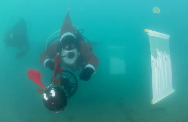 Za potapljače so prazniki lep&scaron;i, če jih praznujejo v neoprenu